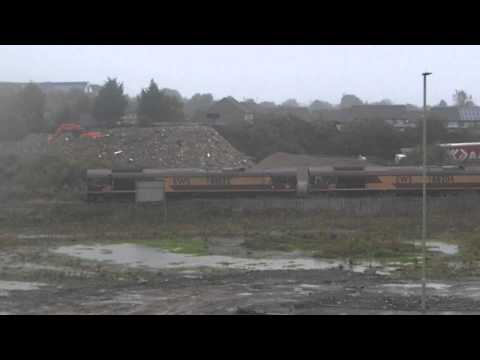 DBS 66122 AND 66204 LIGHT ENGINE AT GLOUCESTER TRAMWAY 131014