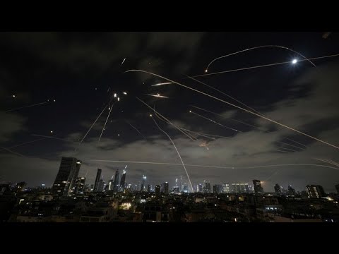 Neue Angriffe: Israel trifft Live-Übertragung im iranischen Fernsehen