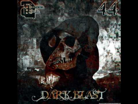 [Doomcore Records 44] 3. Dark Blast - Last Light