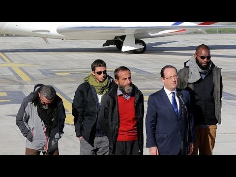 Vier Geiseln kehren nach 3-jähriger Gefangenschaft in Niger zurück nach Frankreich