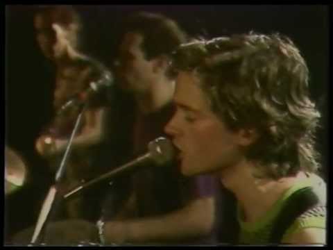 Violent Femmes - Kiss Off - (Live at the Hacienda, Manchester, UK, 1983)