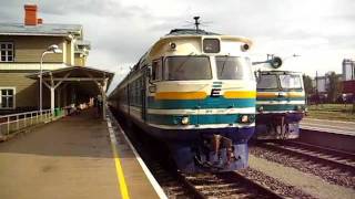 preview picture of video 'Edelaraudtee DMU as a fast service to Tallinn departs Tartu station.'