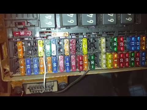 fusível do rádio do gol g6 localização.