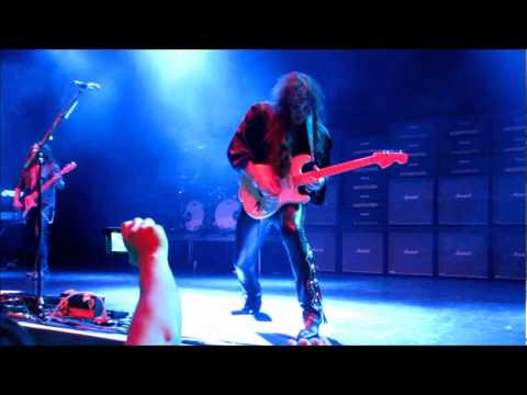 Yngwie J. Malmsteen: Icarus Dream Suite + Far Beyond the Sun - Club Nokia 10.29.11 [HD]