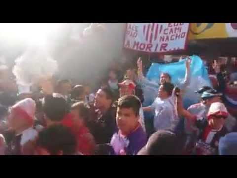 "Marcha funebre   Llega la barra de la bomba" Barra: La Barra de la Bomba &bull; Club: Unión de Santa Fe