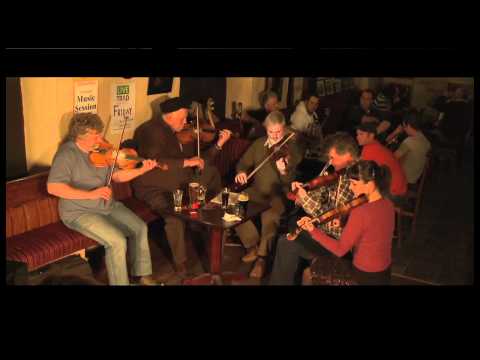 Traveller's Rest Clip 1 - Traditional Irish Music from LiveTrad.com