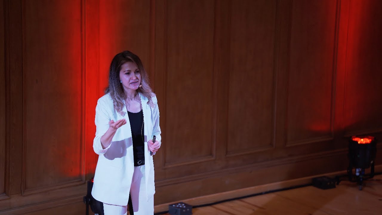 Timpul trece, OMUL rămâne. | Mădălina Perian | TEDxCopou Women