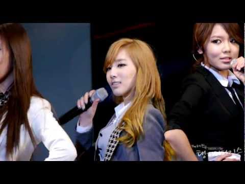 111122 Brighten Lighten Concert - The Boys (Taeyeon)