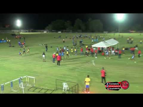 Edwin Allen ahead of Hydel in 4x4 at STETHS Invitational