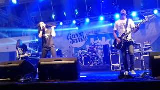 Download lagu Killing me inside feat aiu ratna - tormented(live jackcloth goes to Surabaya) mp3