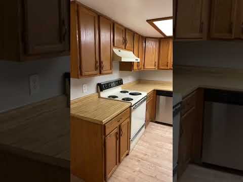 Evolve Real Estate: 2 Bedroom Condo in Aurora available for Immediate Move In! property video