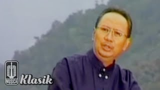 Ebiet G Ade - Kau Rengkuh Mentari Kau Dekap Rembulan (Karaoke Video)