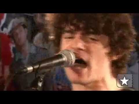 "Aline, a ninfomaníaca" - Rock Rocket no Estúdio Showlivre 2008