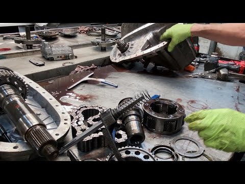 Well the driveshaft got the best of this FORD transfer case!!!