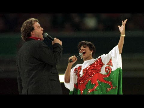 Dame Shirley Bassey & Bryn Terfel - World In Union (Rugby World Cup Opening Ceremony 1999)
