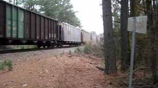 preview picture of video 'Last Train of 2009 - CSX 550 - McCormick Sub. - Evans, GA'