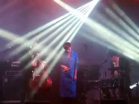 Natalia Przybysz & Wojtek Mazolewski Q - I Love Your Smile - H&M Loves Music Warszawa - 20.06.2015