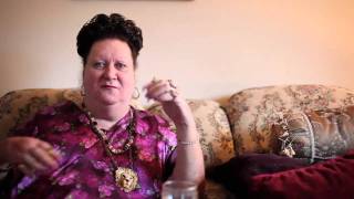 SoLost: Madame Lynn's Golden Slipper