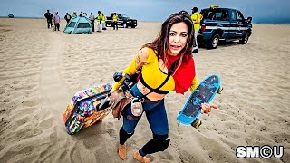 𝗣𝗔𝗖𝗞𝗜𝗡𝗚 𝗨𝗣: Woman Leaves Beach During Venice Homeless Cleanup