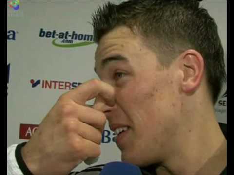 Oliver Roggisch wirft ein Tor! Sehr bitter für Jogi Bitter :D Wortwitz!