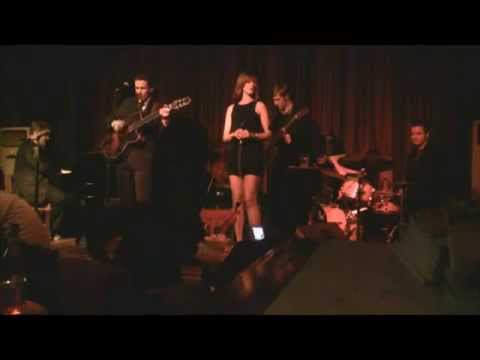 Jackson Evans performs Corcovado at the JZ Club in Hangzhou China - 2013