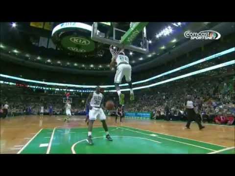 Phil Pressey dunks vs Philadelphia 76ers 4/4/2014