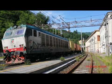 IL SALUTO DELLA E.652 CON MERCI MARITTIMO A MIGNANEGO. (GE) LINEA DEI GIOVI. SAB.  12 - 6 - 2021.