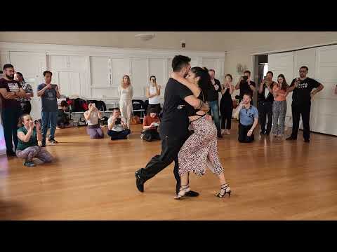 Argentine tango workshop - giros: Clarisa Aragón & Jonathan Saavedra - Amurado