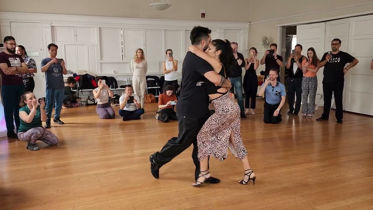 Argentine tango workshop - giros: Clarisa Aragón & Jonathan Saavedra - Amurado