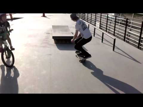 Random Bastards skating with Sony Ericsson Vivaz™ HD