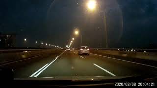 [分享] 夜間國道遇機車於路肩逆向狂飆