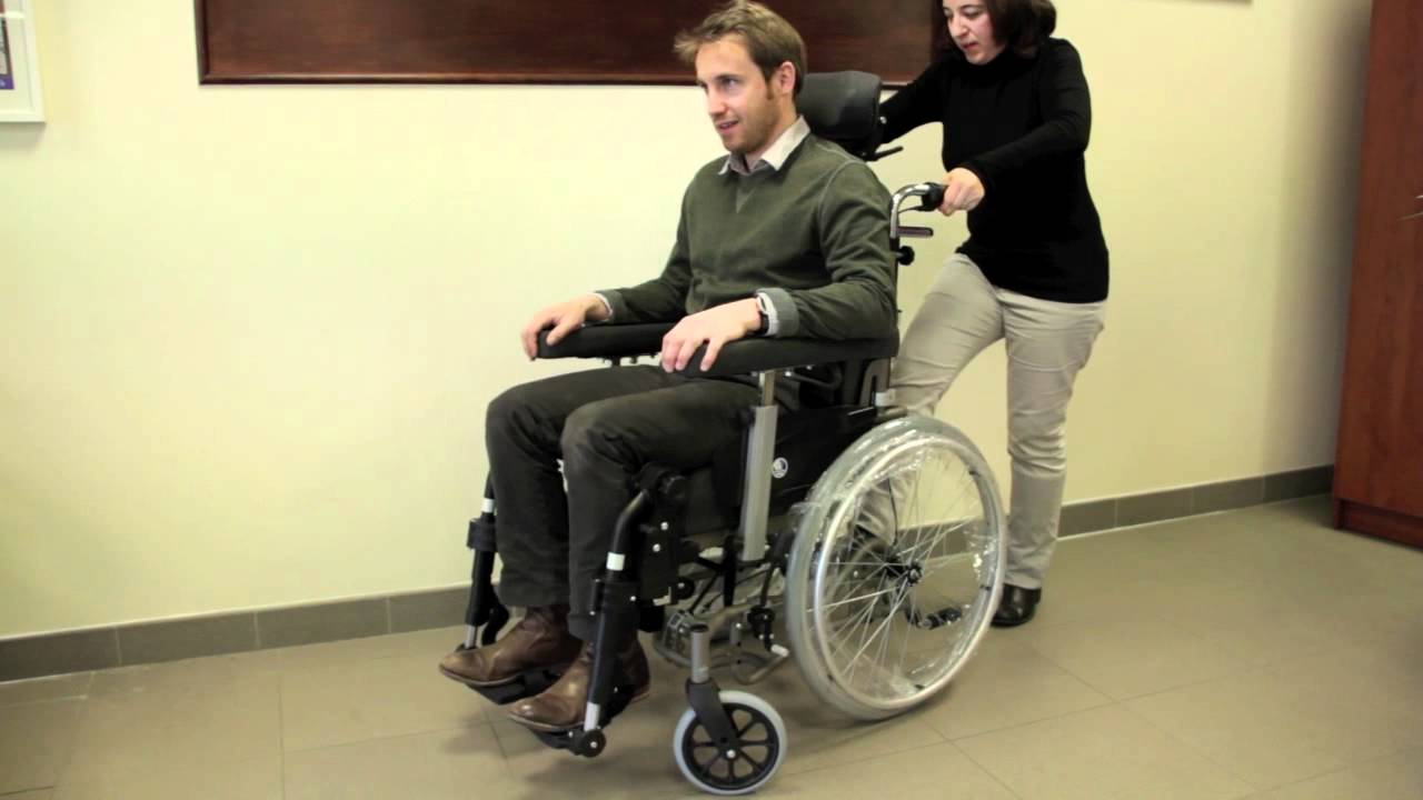 Fauteuil roulant de confort INOVYS - Améliorer le confort des personnes en fauteuil