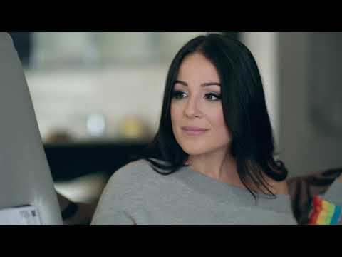 When Ira Losco craves food, there’s no escaping 🌭