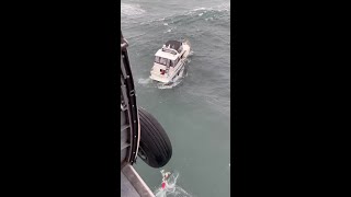 Massive wave wipes out boat during Coast Guard res