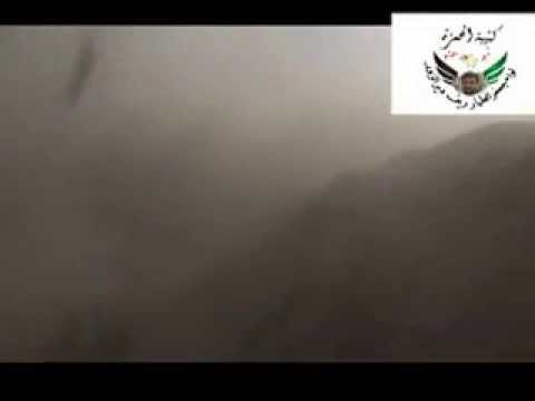 لحظة سقوط قذيفة هاون على كتيبة الحمزة في محيط مطار دير الزور العسكري