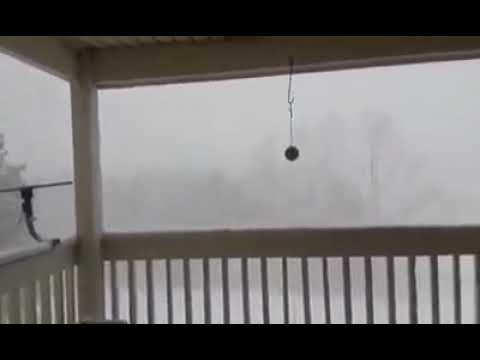 Wow! Severe Blizzard conditions are raging in Kansas City right now! 😮❄️