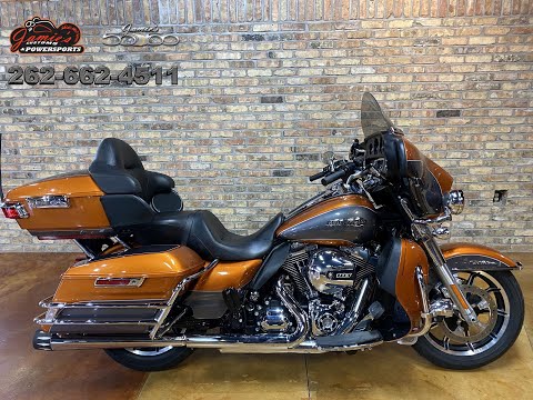 2016 Harley-Davidson Electra Glide® Ultra Classic® Low in Big Bend, Wisconsin - Video 1