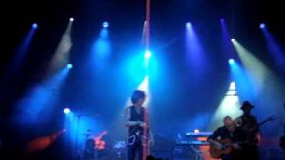 enrique bunbury canto el mismo dolor