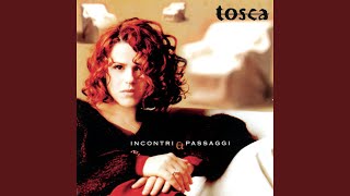 Kadr z teledysku Pane, vino e lacrime tekst piosenki Tosca