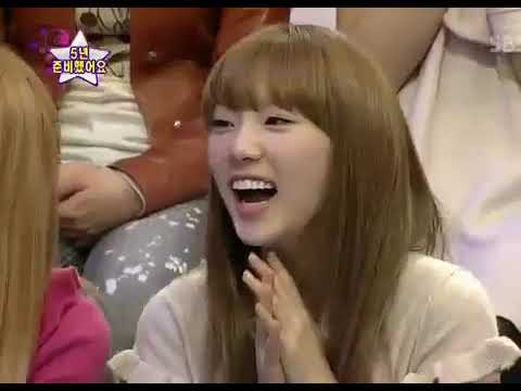 【TaeYeon】100206 SNSD - 少女時代 (Girl's_Generation) - Smile Cut @ StarKing