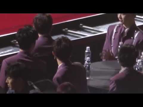 180125 Monsta X Reaction to Red Velvet @SMA2018