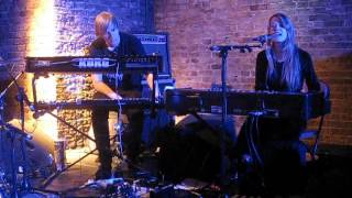 ANNA VON HAUSSWOLFF - RED SUN @ Village Underground