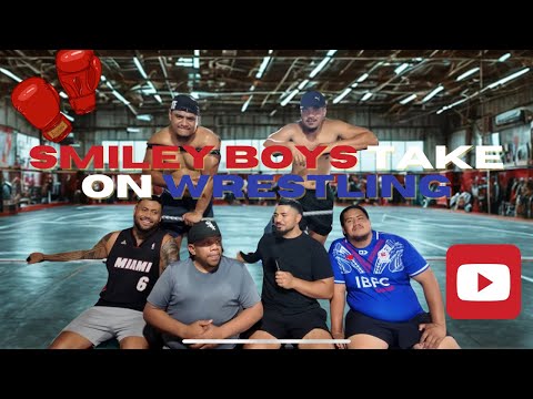 WHICH SMILEYBOY IS THE BETTER WRESTLER 😳