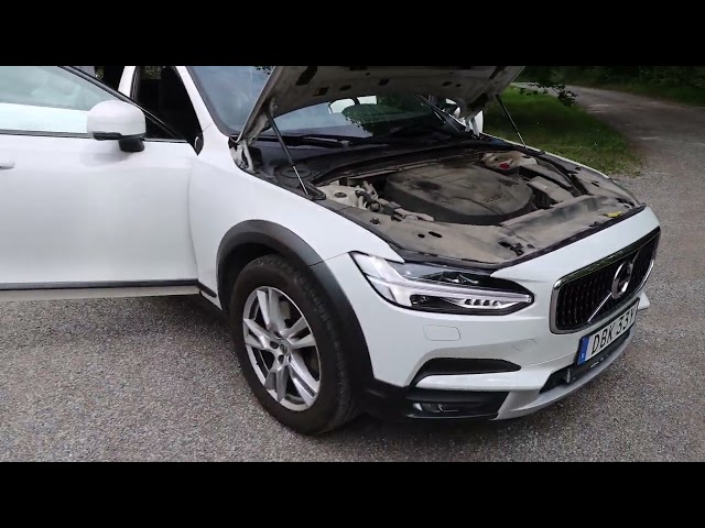 1387523 Volvo V90 Cross Country D4 2019 - Momsbil