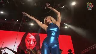 Miley Cyrus - 7 Things (+ interação com os fãs) - (Live Lollapalooza Chile 2022)