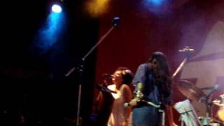 moinho @ circo voador: ela briga comigo