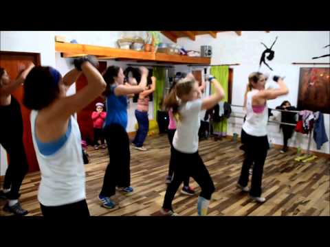 DINA HUAPI AEROBOX ACADEMIA PREMIER. PROF. MUSIMESSI