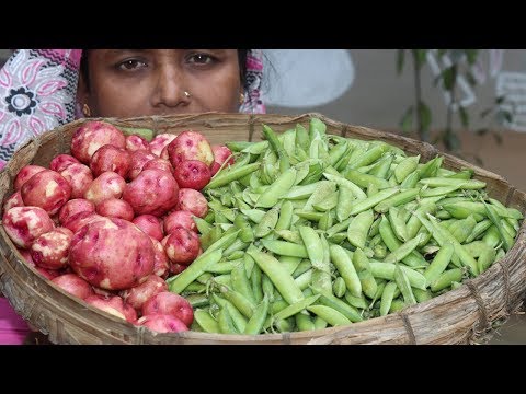 Village Food Farm Fresh Green Peas Recipe Village Style Delicious Fresh Green Peas & Potato Cooking Video