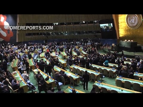 El Papa pide eliminar armas nucleares y dedicar esos recursos al desarrollo