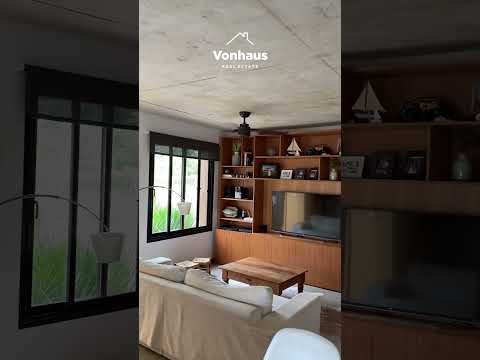 Video de YouTube - Casa en Venta de 4 dormitorios con Piscina y Jardín en Viñedos de la Tahona, Canelones